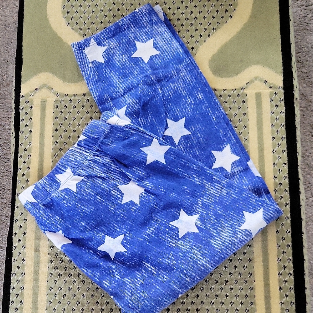 No Boundaries Blue Star Patterned Capri